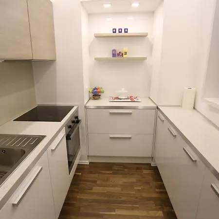 Danis Apartament *